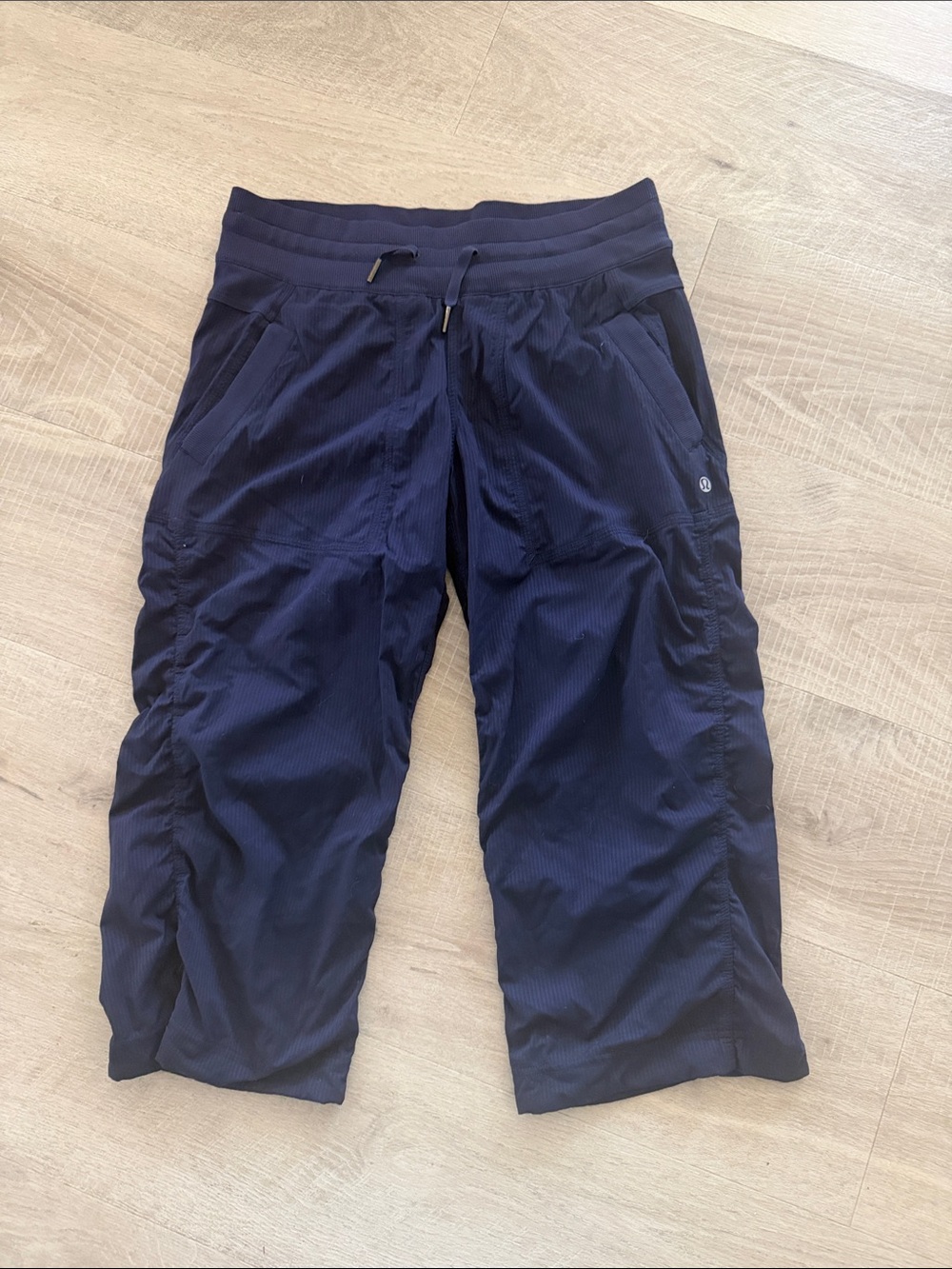 Lululemon Cropped Active Pants Navy Blue 29 waist